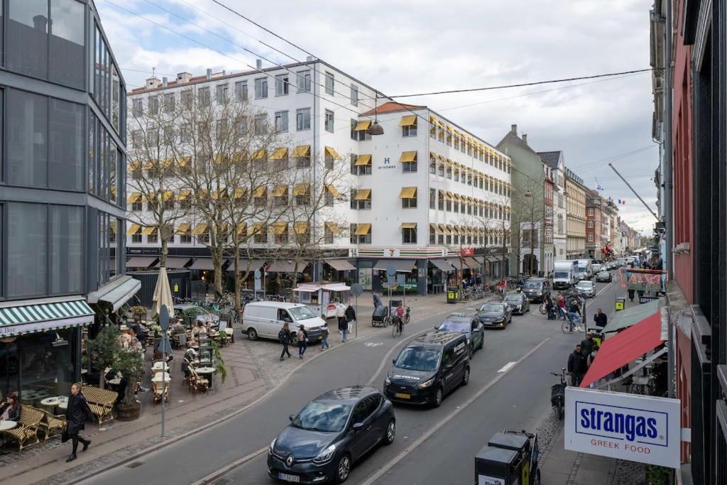 Apartment Stylish Flat On Lively Street In Downtown Copenhagen