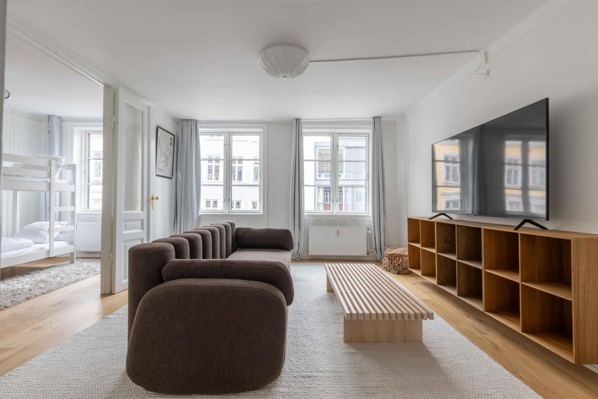Apartment Stylish Flat On Lively Street In Downtown Copenhagen